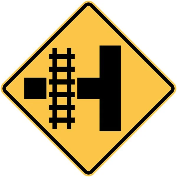 RAILWAY CROSSING ON SIDE ROAD