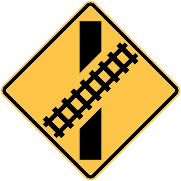 RAILWAY CROSSING DIAGONAL